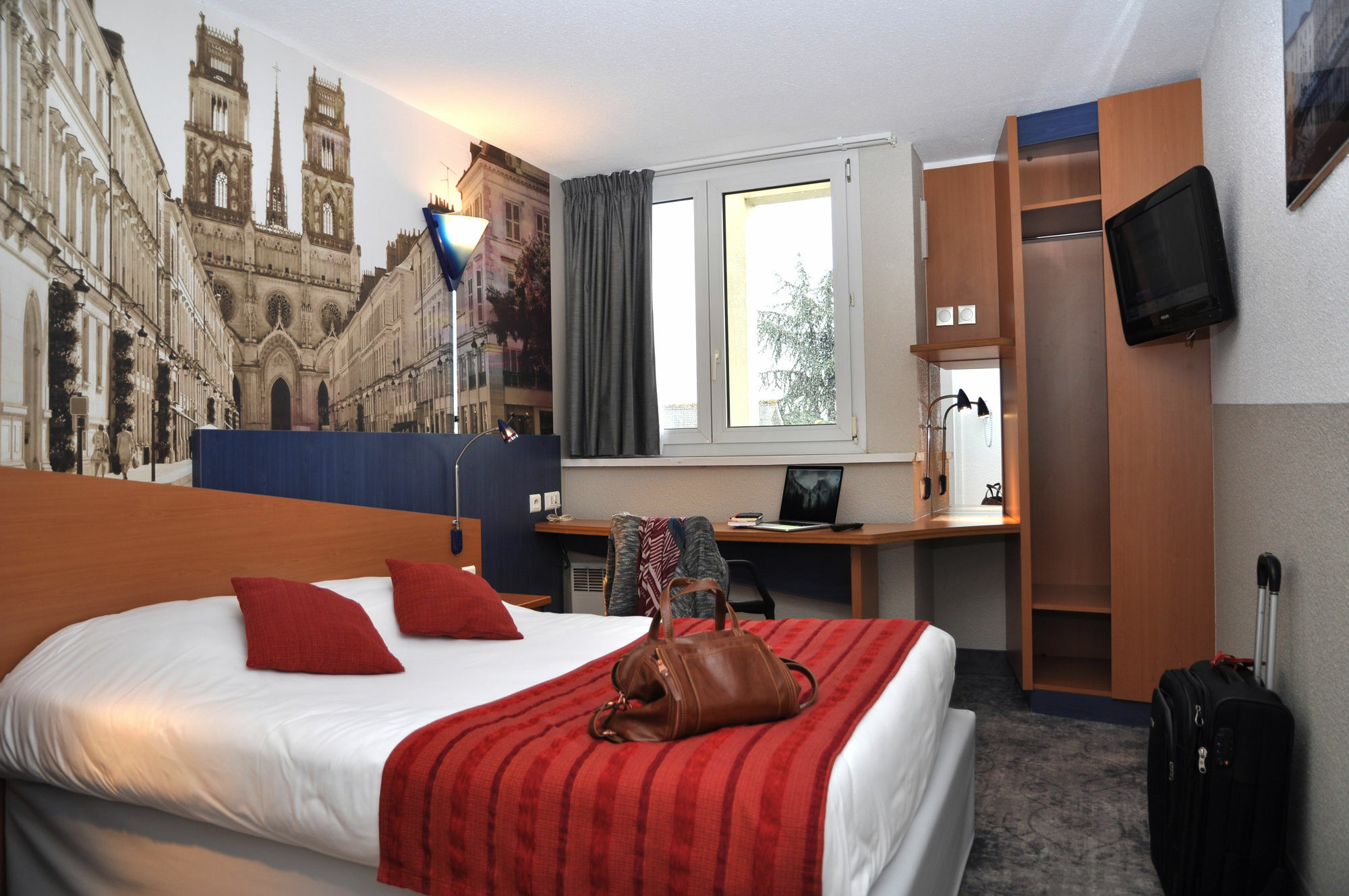 Ibis Centre Giraudeau 3*